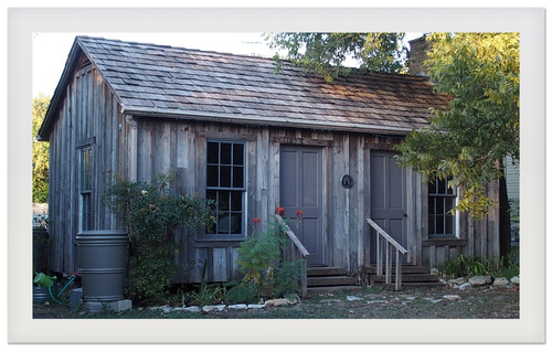 An image of the historic Haskell House in Clarksville