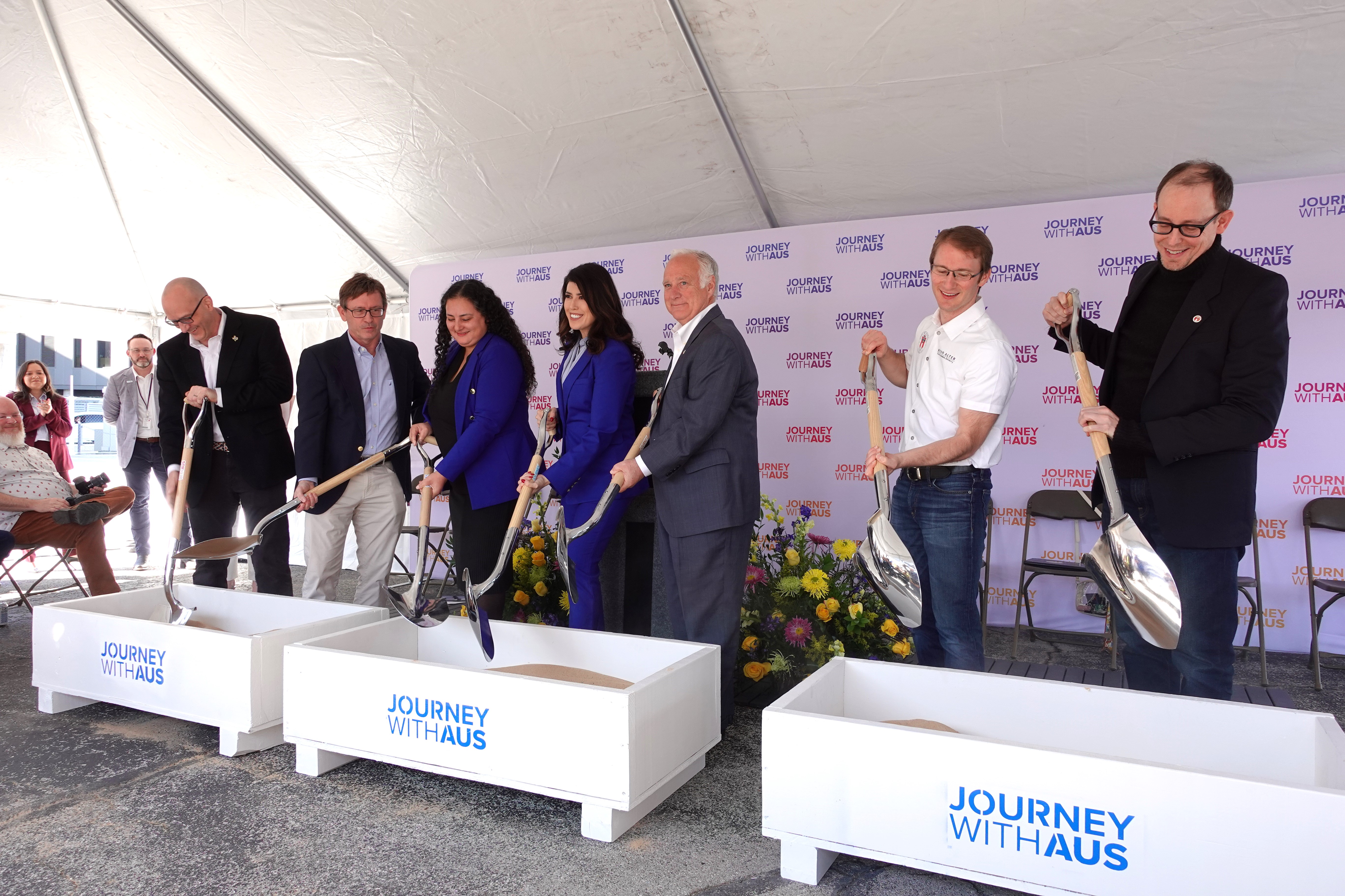 From left to right: Cris Ruebush, PGAL; Jack Archer, Austin Commercial; Ghizlane Badawi, AUS CEO; Vanessa Fuentes, Mayor Pro Tem; Kirk Watson, Mayor of Austin; Ryan Alter, Austin City Council District 5; Marc Duchen, Austin City Council District 10.