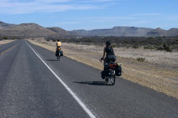 WHILE A SHARED USE PATH IS PREFFERED IN ALL CASES, THIS PHOTO SHOWS A LOW MOTOR VEHICLE VOLUME CONTEXT WHERE A SHOULDER CAN BE APPROPERIATE (PHOTO COURTESY OF DOUG WILLIAMS).