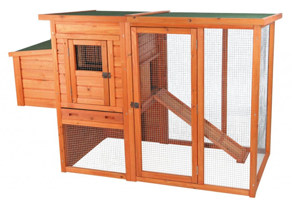 Stationary chicken coop with a run