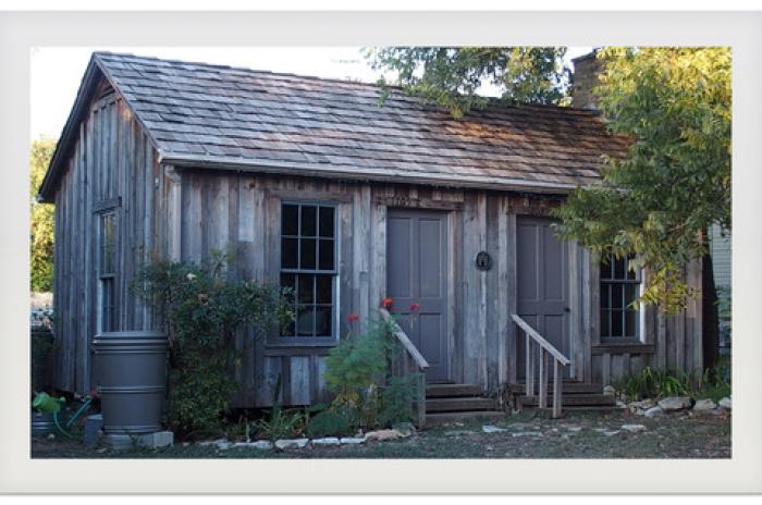 An image of the historic Haskell House in Clarksville